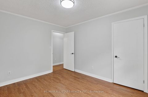 Photo 21 at 29 Lakeview Drive, Port Perry, Scugog