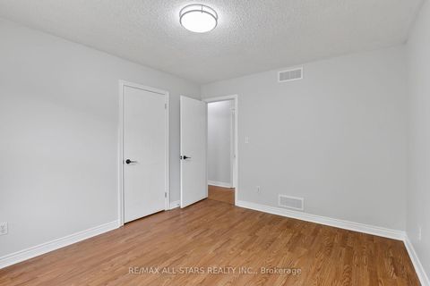 Photo 22 at 29 Lakeview Drive, Port Perry, Scugog