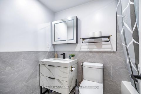 Photo 14 at 106 Thorny Vineway, Bayview Village, Toronto