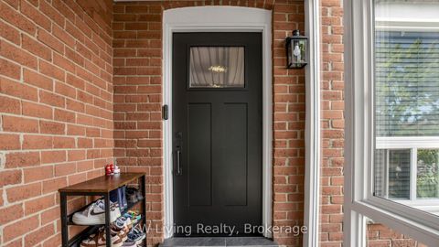 Photo 2 at 53 Campania Crescent, Milliken, Toronto