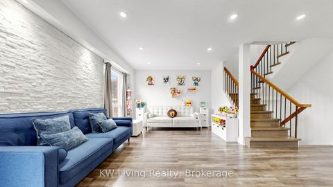 Photo 10 at 53 Campania Crescent, Milliken, Toronto