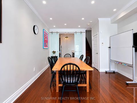 Photo 4 at 12 - 20 Hargrave Lane, York Mills, Toronto