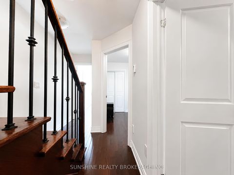 Photo 8 at 12 - 20 Hargrave Lane, York Mills, Toronto
