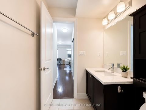 Photo 16 at 12 - 20 Hargrave Lane, York Mills, Toronto