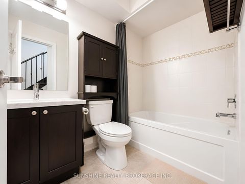 Photo 21 at 12 - 20 Hargrave Lane, York Mills, Toronto