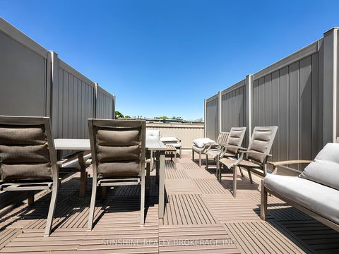 Photo 24 at 12 - 20 Hargrave Lane, York Mills, Toronto