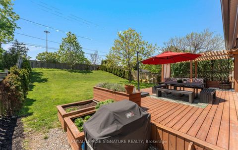Photo 32 at 88 Beaver Bend Crescent, West Deane, Toronto