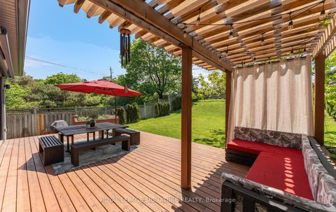 Photo 33 at 88 Beaver Bend Crescent, West Deane, Toronto