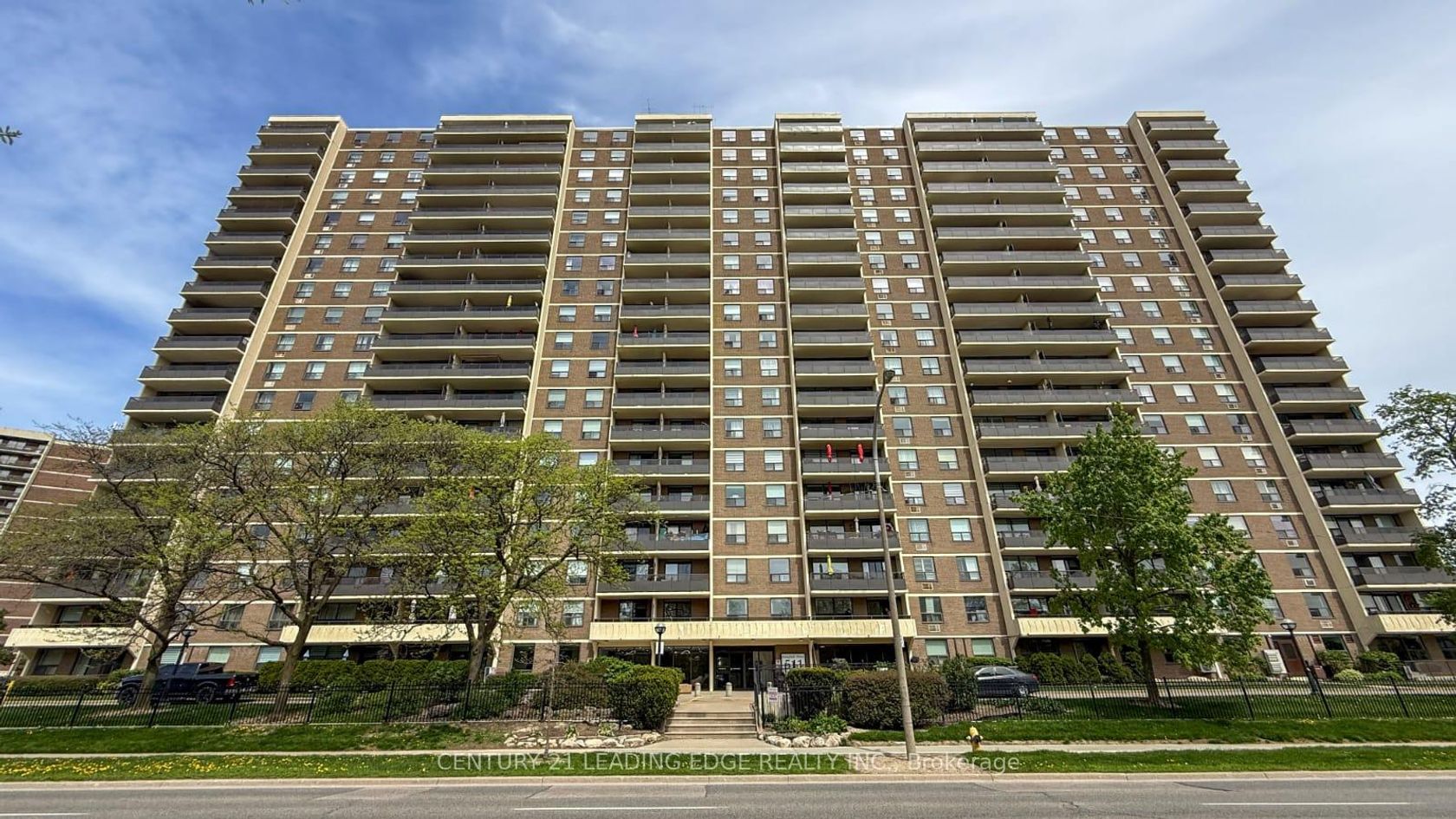 1908 - 511 The West Mall Road, Etobicoke West Mall, Toronto 