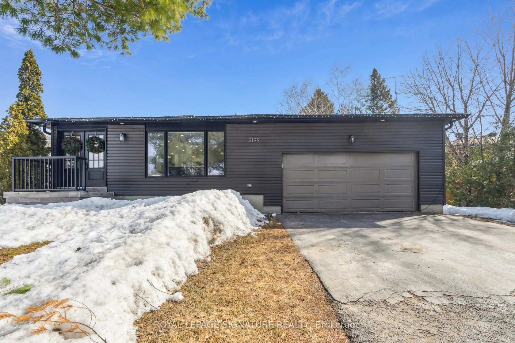 2199 Richard Street E, Alcona, Innisfil photo number 2