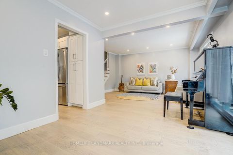 Photo 6 at 431 Port Royal Trail, Milliken, Toronto