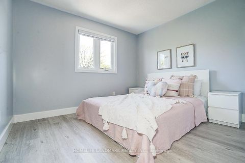 Photo 21 at 431 Port Royal Trail, Milliken, Toronto