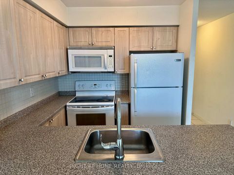 Photo 10 at 305 - 235 Sherway Gardens Road, City Centre West, Toronto