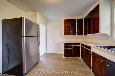 Photo 9 at 1654 Metro Road N, Historic Lakeshore Communities, Georgina