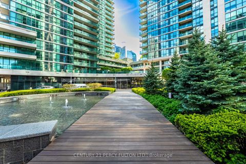 Photo 1 at 703 - 18 harbour Street, Waterfront Communities C1, Toronto