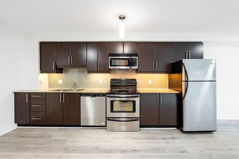Photo 6 at 703 - 18 harbour Street, Waterfront Communities C1, Toronto