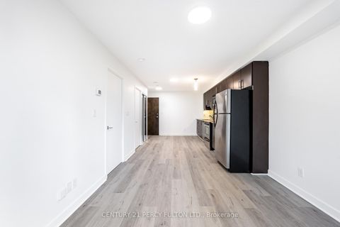 Photo 8 at 703 - 18 harbour Street, Waterfront Communities C1, Toronto