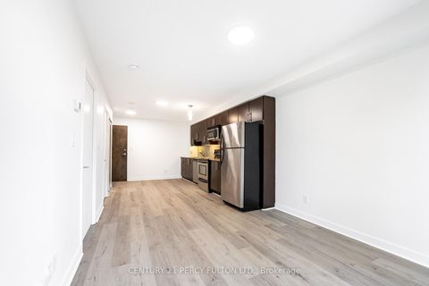 Photo 9 at 703 - 18 harbour Street, Waterfront Communities C1, Toronto
