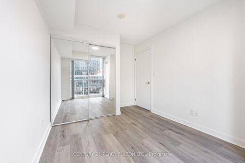 Photo 12 at 703 - 18 harbour Street, Waterfront Communities C1, Toronto