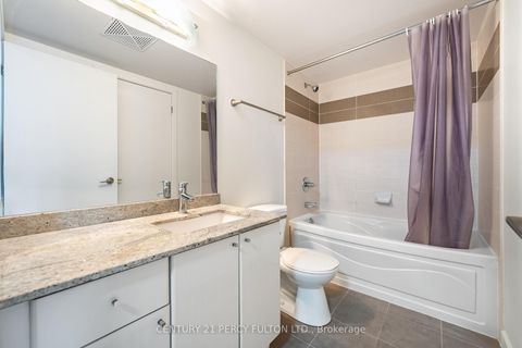 Photo 15 at 703 - 18 harbour Street, Waterfront Communities C1, Toronto