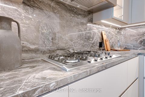 Photo 6 at 208 - 2 Forest Hill Road, Casa Loma, Toronto