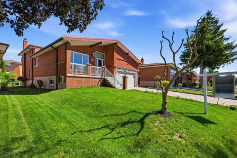 Photo 4 at 554 Woodbridge Avenue, West Woodbridge, Vaughan