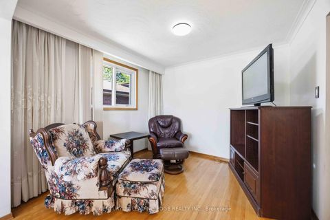 Photo 9 at 554 Woodbridge Avenue, West Woodbridge, Vaughan