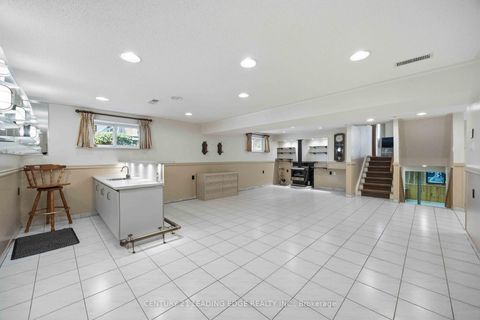 Photo 34 at 554 Woodbridge Avenue, West Woodbridge, Vaughan