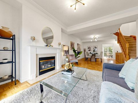 Photo 3 at 12 - 9133 Bayview Avenue, Doncrest, Richmond Hill