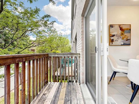 Photo 16 at 12 - 9133 Bayview Avenue, Doncrest, Richmond Hill