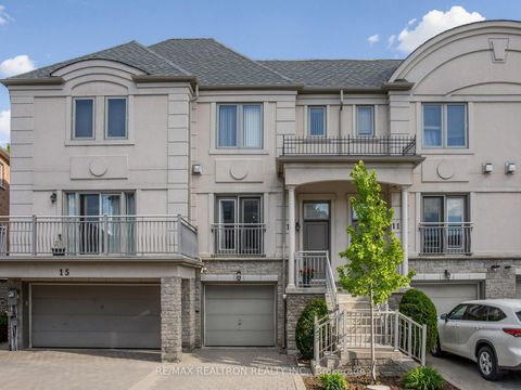 Photo 19 at 12 - 9133 Bayview Avenue, Doncrest, Richmond Hill