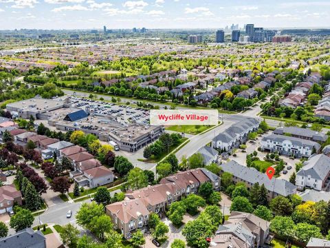 Photo 25 at 12 - 9133 Bayview Avenue, Doncrest, Richmond Hill