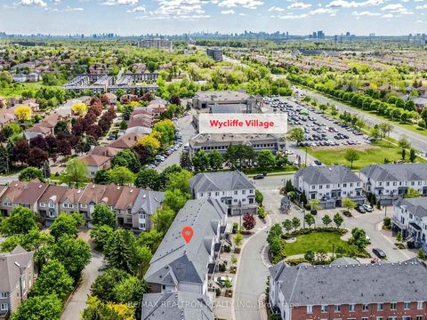 Photo 26 at 12 - 9133 Bayview Avenue, Doncrest, Richmond Hill