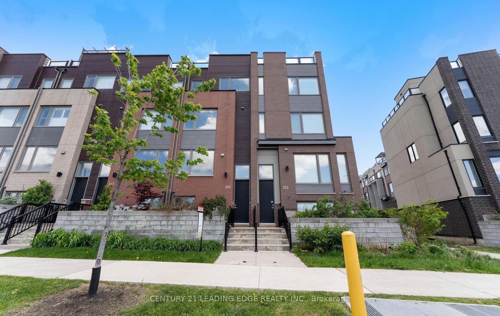 265 Downsview Park Boulevard, CFB, Toronto 