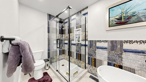 Photo 17 at 32 Northwood Drive, Newtonbrook East, Toronto
