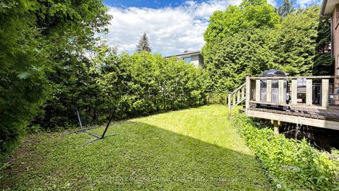 Photo 34 at 32 Northwood Drive, Newtonbrook East, Toronto