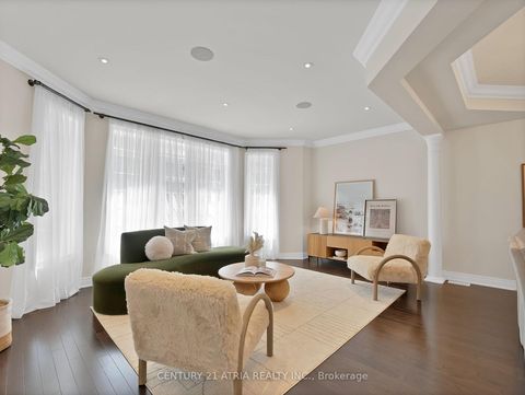 Photo 1 at 33 Bloorview Place, Don Valley Village, Toronto