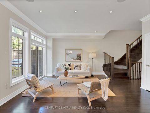 Photo 7 at 33 Bloorview Place, Don Valley Village, Toronto