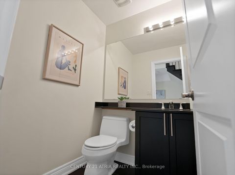 Photo 16 at 33 Bloorview Place, Don Valley Village, Toronto