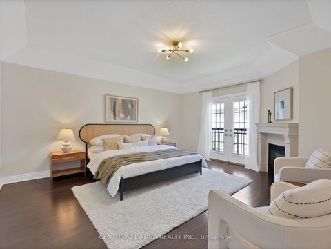 Photo 17 at 33 Bloorview Place, Don Valley Village, Toronto
