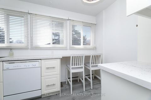 Photo 11 at 137 - 90 Wingarden Court, Malvern, Toronto