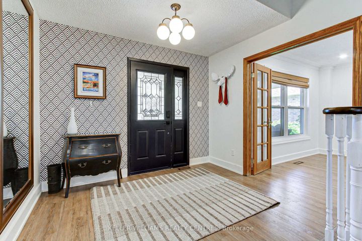 Photo 2 at 204 Crossland Gate, Glenway Estates, Newmarket