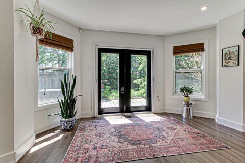 Photo 13 at 204 Crossland Gate, Glenway Estates, Newmarket