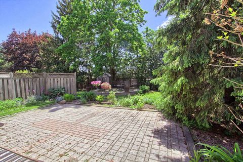 Photo 36 at 204 Crossland Gate, Glenway Estates, Newmarket