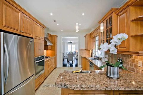 Photo 12 at 7 Roslin Avenue, Lawrence Park North, Toronto