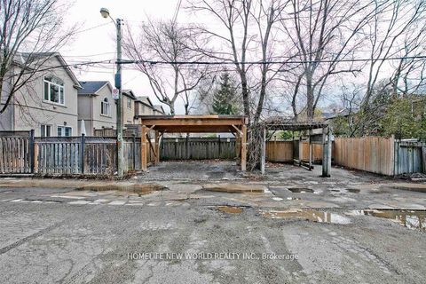 Photo 25 at 7 Roslin Avenue, Lawrence Park North, Toronto