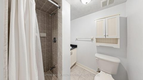 Photo 23 at 2138 Eglinton Avenue W, Belgravia, Toronto
