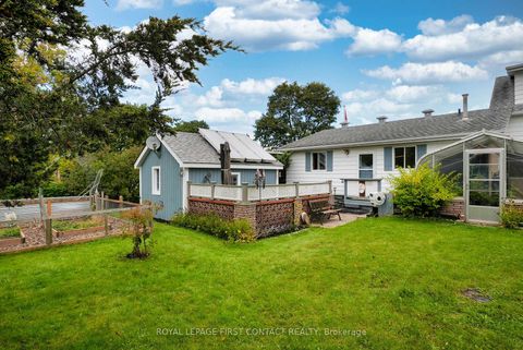 Photo 2 at 204 Dominion Drive, Stayner, Clearview