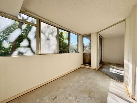 Photo 18 at 325 - 60 Homewood Avenue, South St. James Town, Toronto