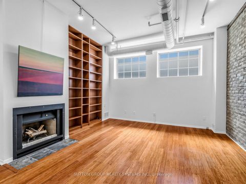 Photo 7 at 5 - 6 Bartlett Avenue W, Junction, Toronto